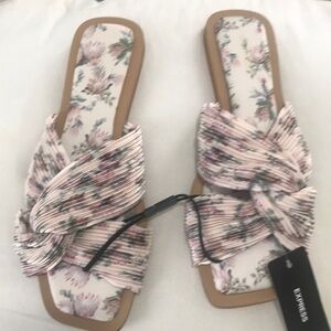 express sandals slides size 7 nwt